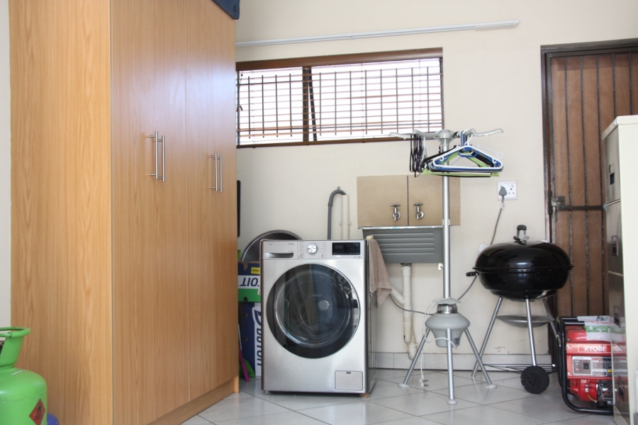 1 Bedroom Property for Sale in Langenhovenpark Free State